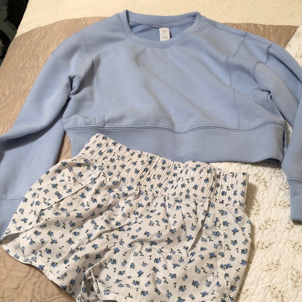 Yogalicious Softlite Zuri Pullover - Sky Blue with cute blue floral shorts